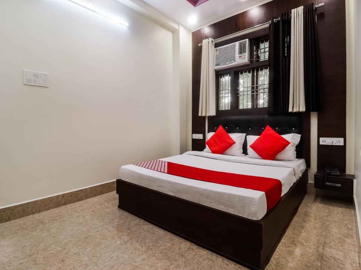 Oyo 70930 The Moon Hotel Āsansol Екстериор снимка
